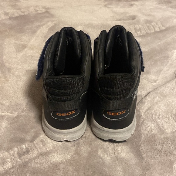 Geox waterproof warm boots 4 US - Picture 11 of 12